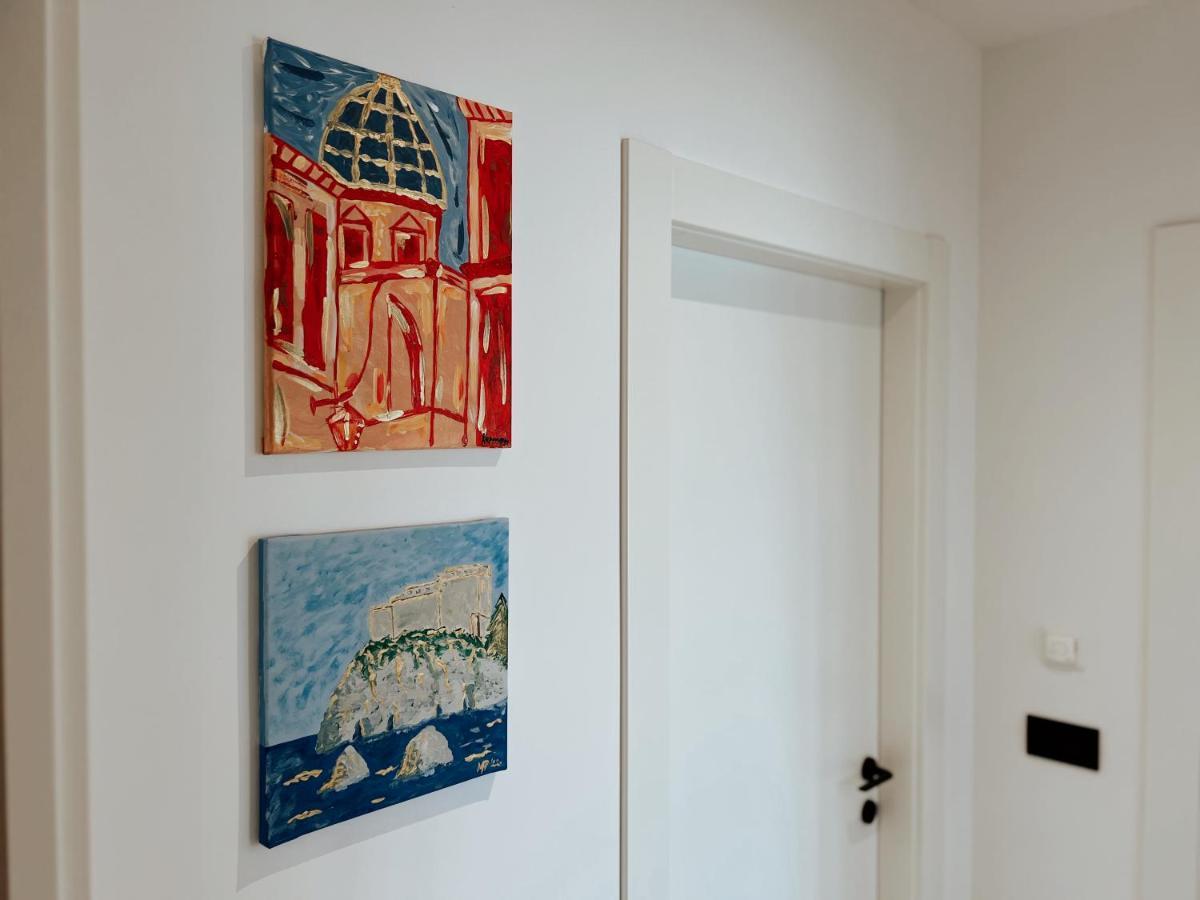 Dawn & Dusk - Modern Two Bedroom Apartment With Mountain Views Cilipi Exterior photo